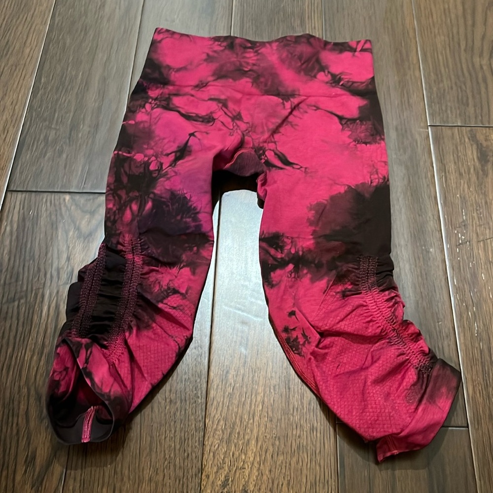 Lululemon cinched leggings